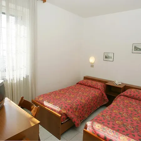 Hotel Del Mera 2*